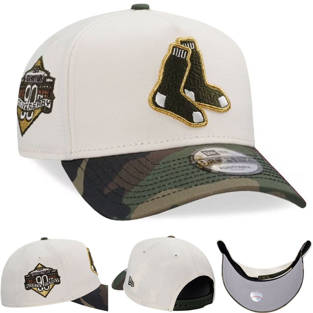 Chicago White Sox Adjustable Hat